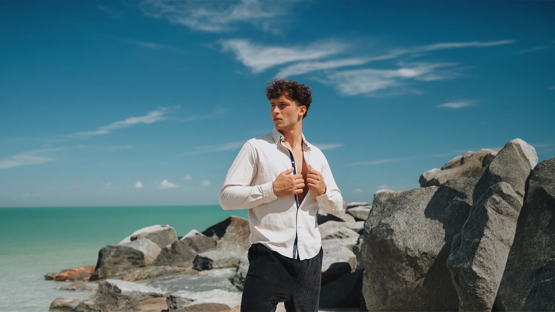 men wearing an oxford shirt 