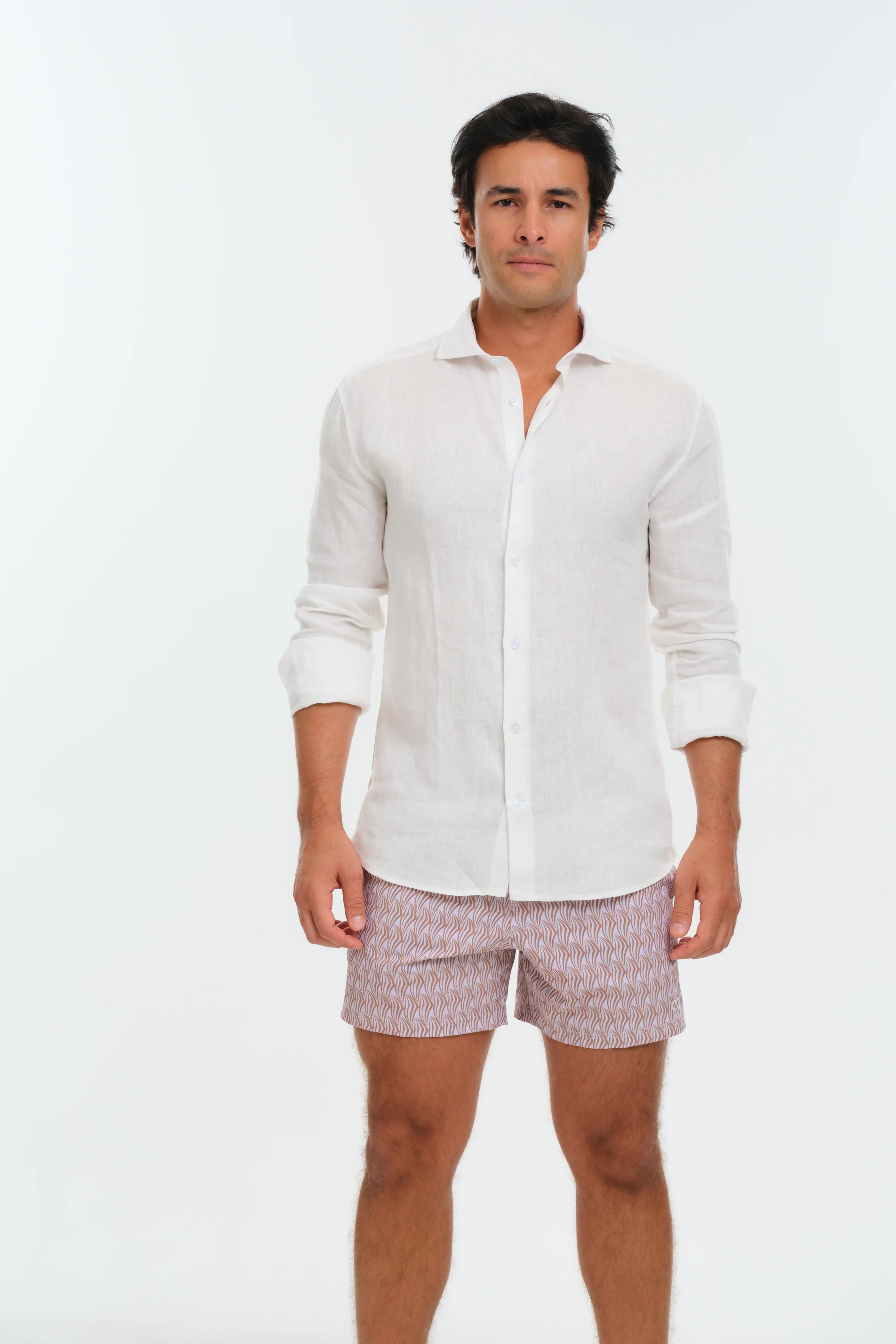 Men wearing Classic White Italian Linen Shirt and Tan Diamond